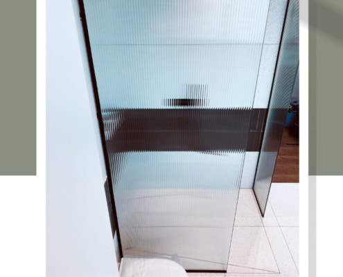 Toughened safety glass shower screen